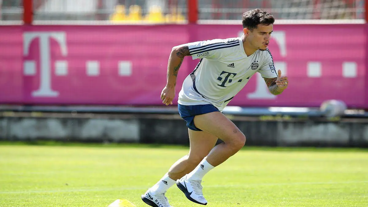 صحيفة تكشف تفاصيل مفاوضات برشلونة وآرسنال بشأن كوتينيو