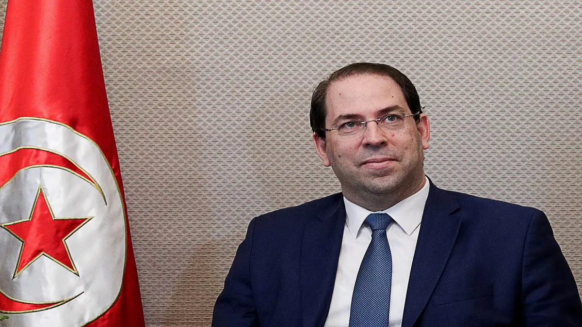 منظمات تونسية تهدد بمقاضاة الشاهد دوليًا بسبب إيقاف نبيل القروي