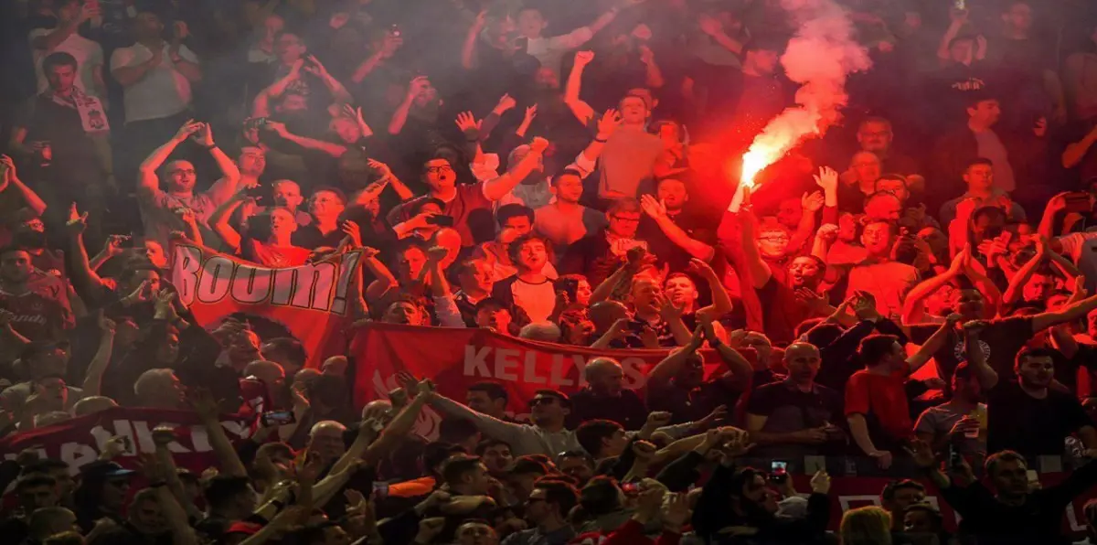 الاتحاد الأوروبي يعاقب روما وبيلباو وسبارتاك موسكو بسبب شغب الجماهير