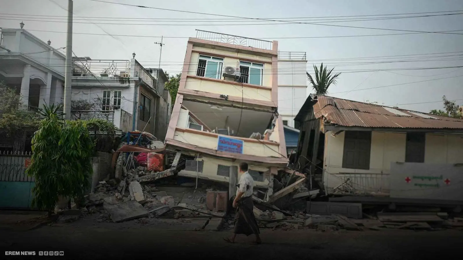 لحظة تمزّق الأرض أمام الكاميرا.. "توثيق نادر لزلزال مميت"
