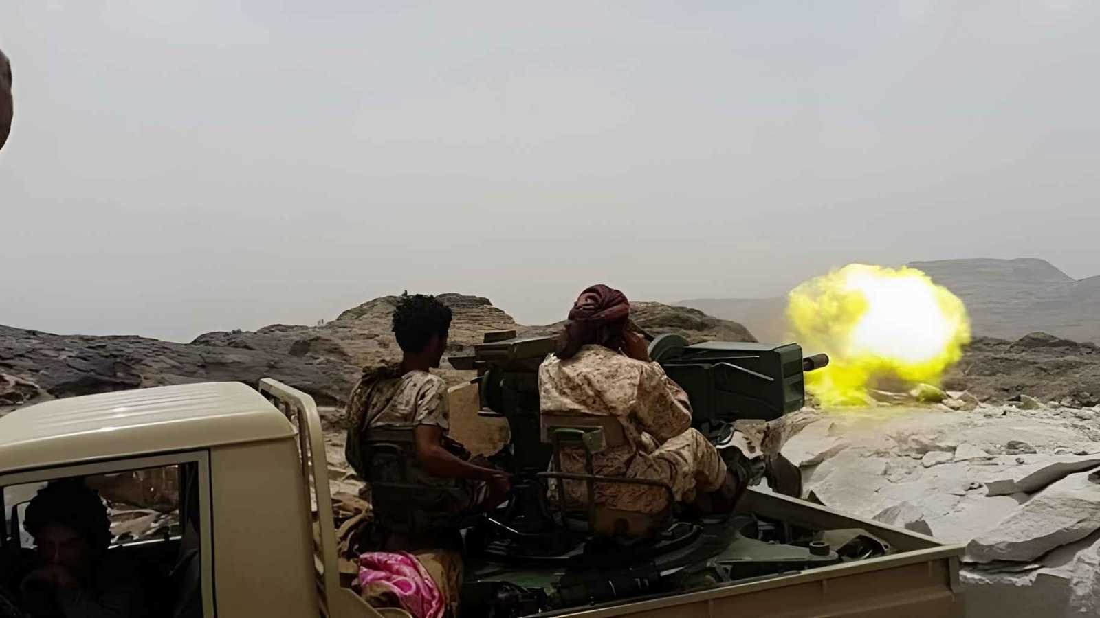 الأعنف منذ أعوام.. عشرات القتلى باشتباكات بين الجيش اليمني والحوثيين