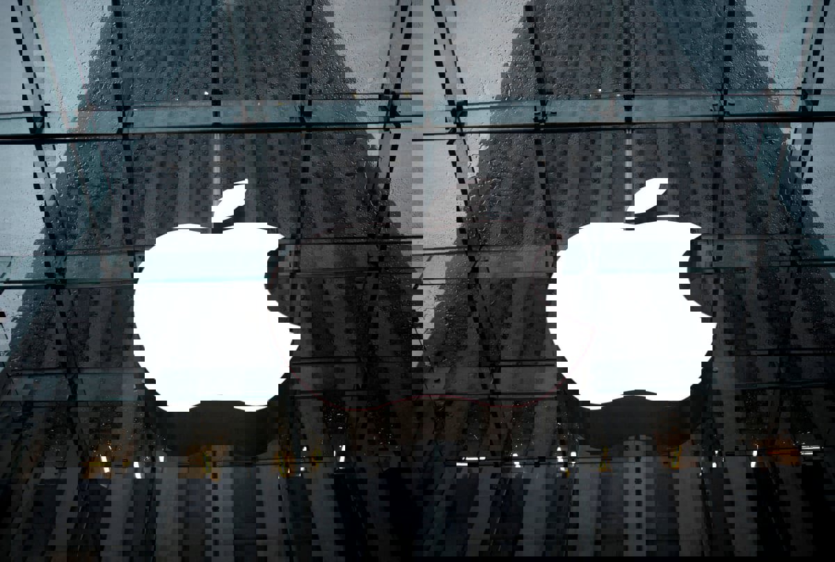 بسبب محتواها الجنسي.. أبل تزيل تطبيقات ذكاء اصطناعي من متجرها