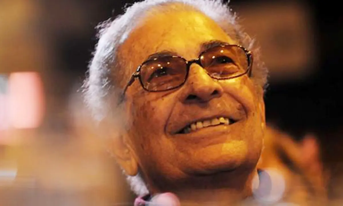 رحّالة الصيف: أنيس منصور من باندونغ