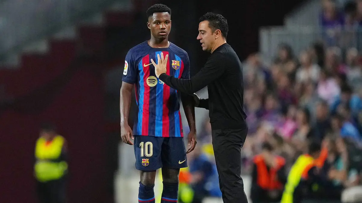 تشافي هيرنانديز: أنسو فاتي غير قابل للبيع.. وهذا رأيي في تصريحات شقيق ميسي