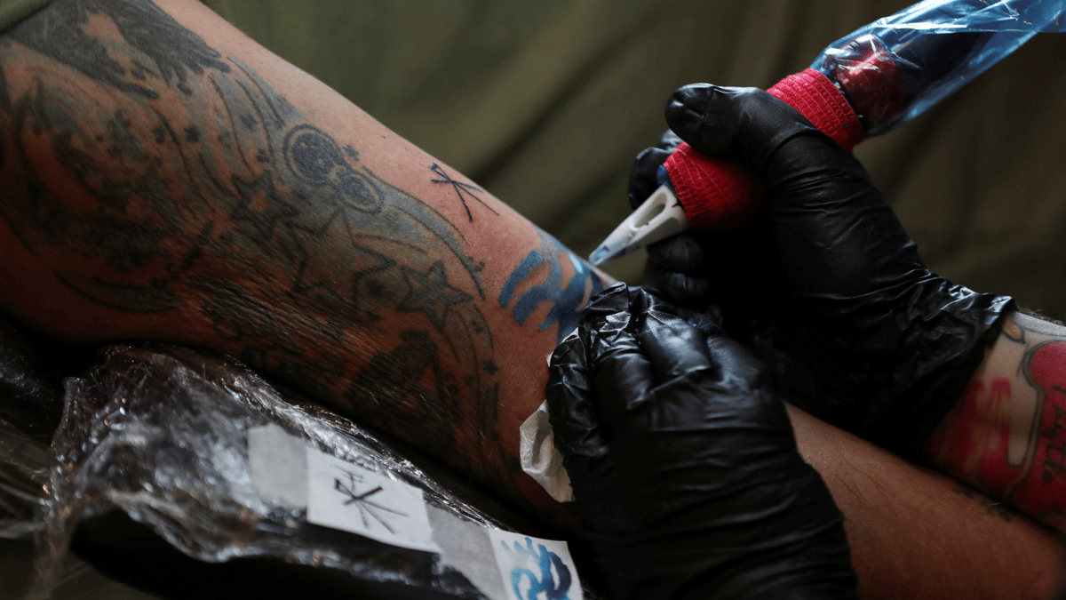 دراسة: علاقة محتملة بين الوشم وسرطان الغدد اللمفاوية