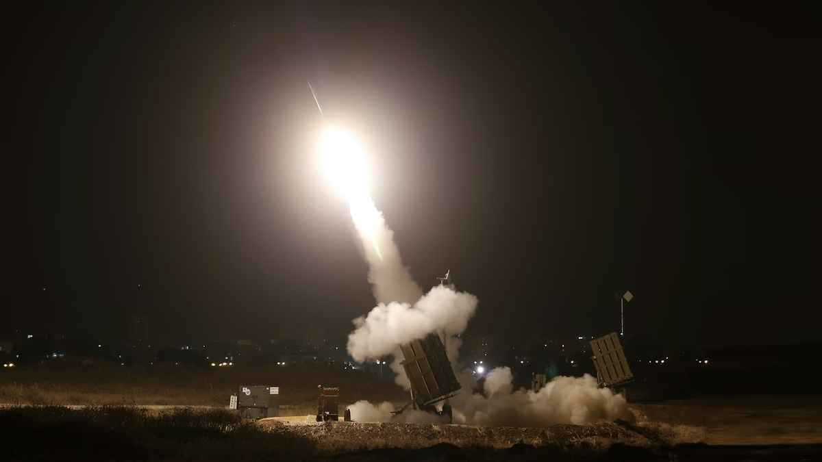 الجيش الإسرائيلي يعلن اعتراض صاروخ حوثي أطلق من اليمن