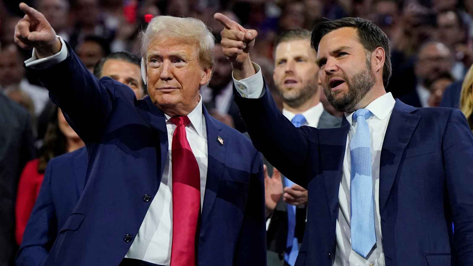 "إكسيوس": جيه دي فانس يستقيل من مجلس الشيوخ الأمريكي