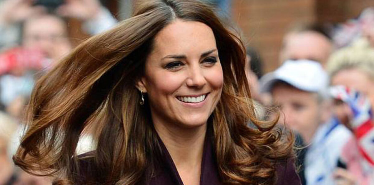 دوقة كامبريدج بنفس المعطف الأزرق للمرة الرابعة‎