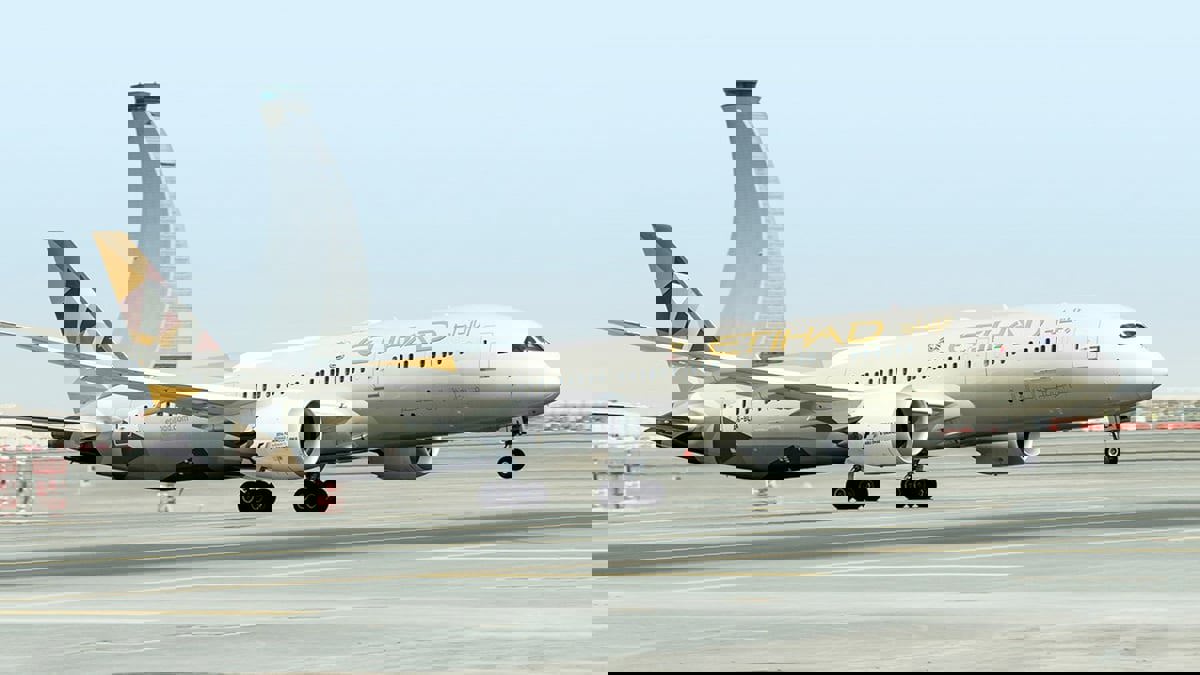 الاتحاد للطيران تعين رئيساً تنفيذياً جديداً بعد استحواذ القابضة عليها