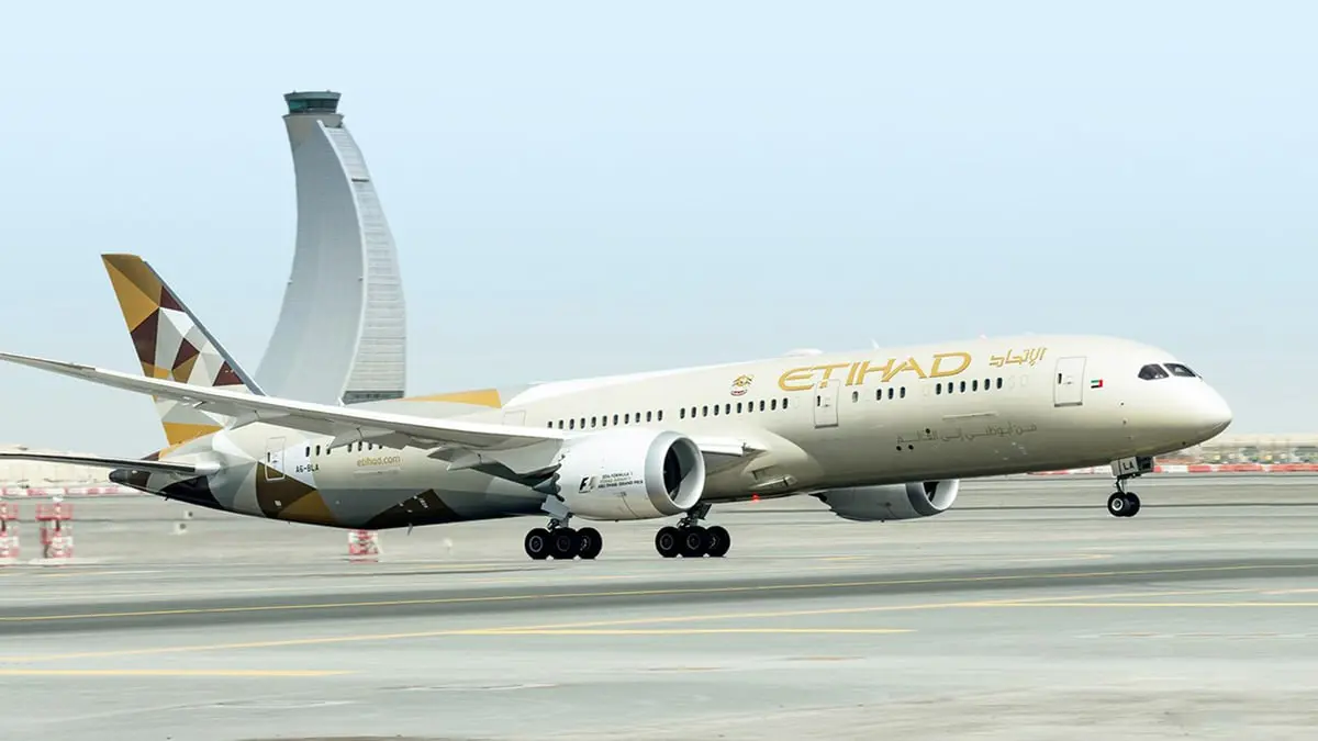 الاتحاد للطيران تعين رئيساً تنفيذياً جديداً بعد استحواذ القابضة عليها