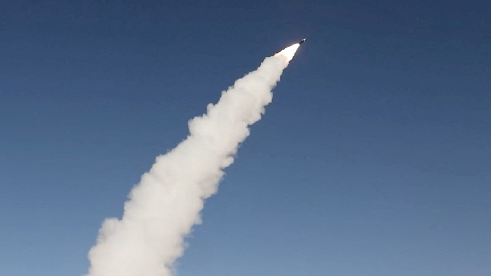 ميليشيا الحوثي تعلن استهداف تل أبيب بمسيرات