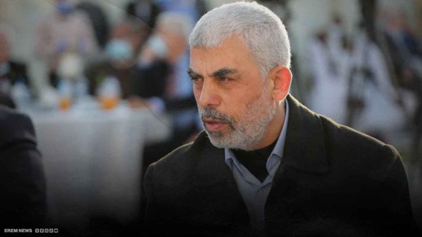 صحفي إسرائيلي يكشف تفاصيل مثيرة عن مراسلاته مع السنوار