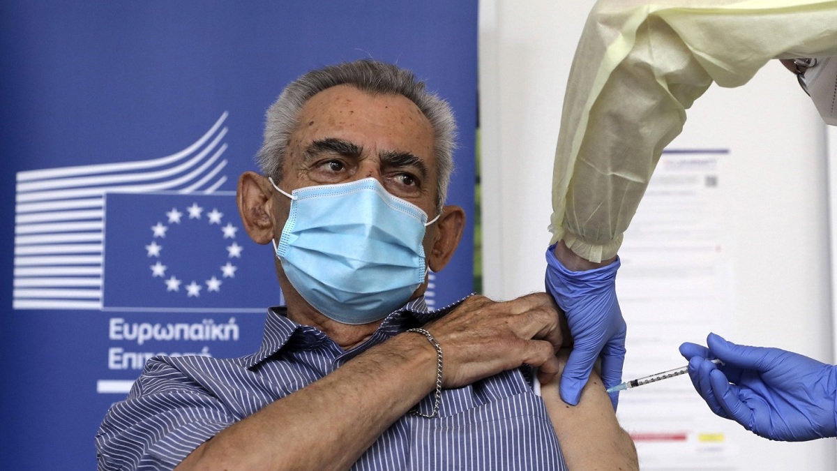 تقرير: الاتحاد الأوروبي ارتكب خروقات في ملف التزود بلقاح كورونا