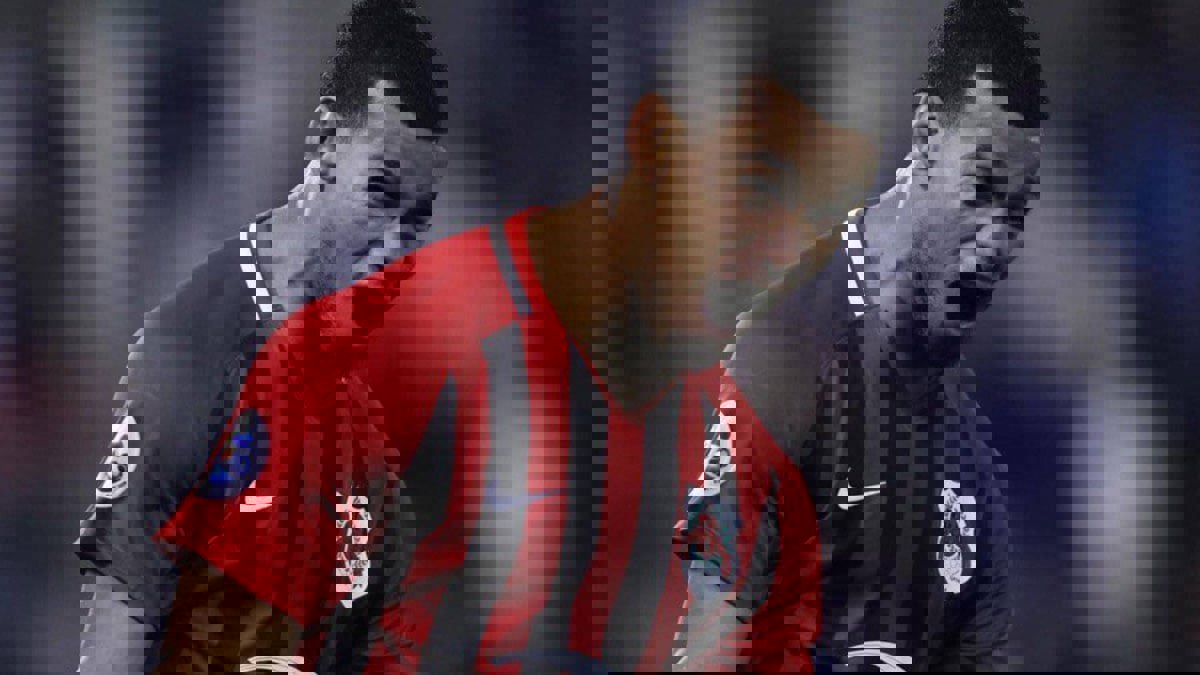 بسبب إشارته اللاأخلاقية.. الاتحاد الآسيوي يعاقب الفنزويلي ريفاس لاعب الريان القطري