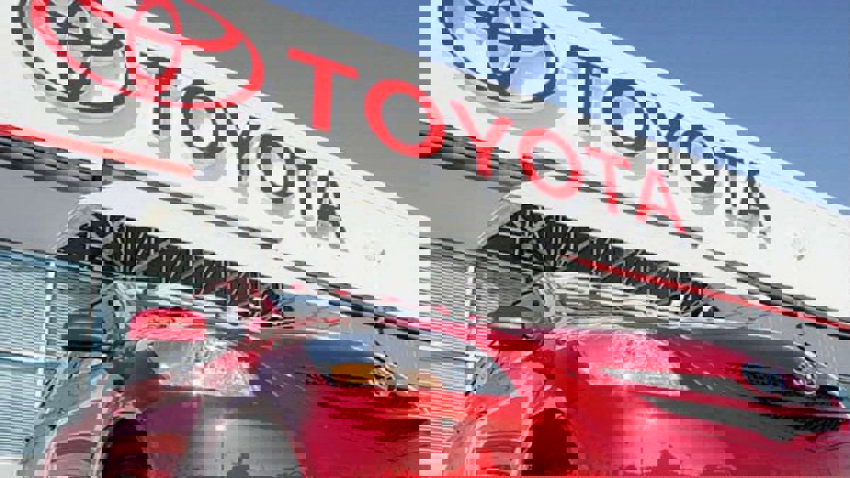 اندلاع حريق في مقر شركة "تويوتا" لصناعة السيارات باليابان