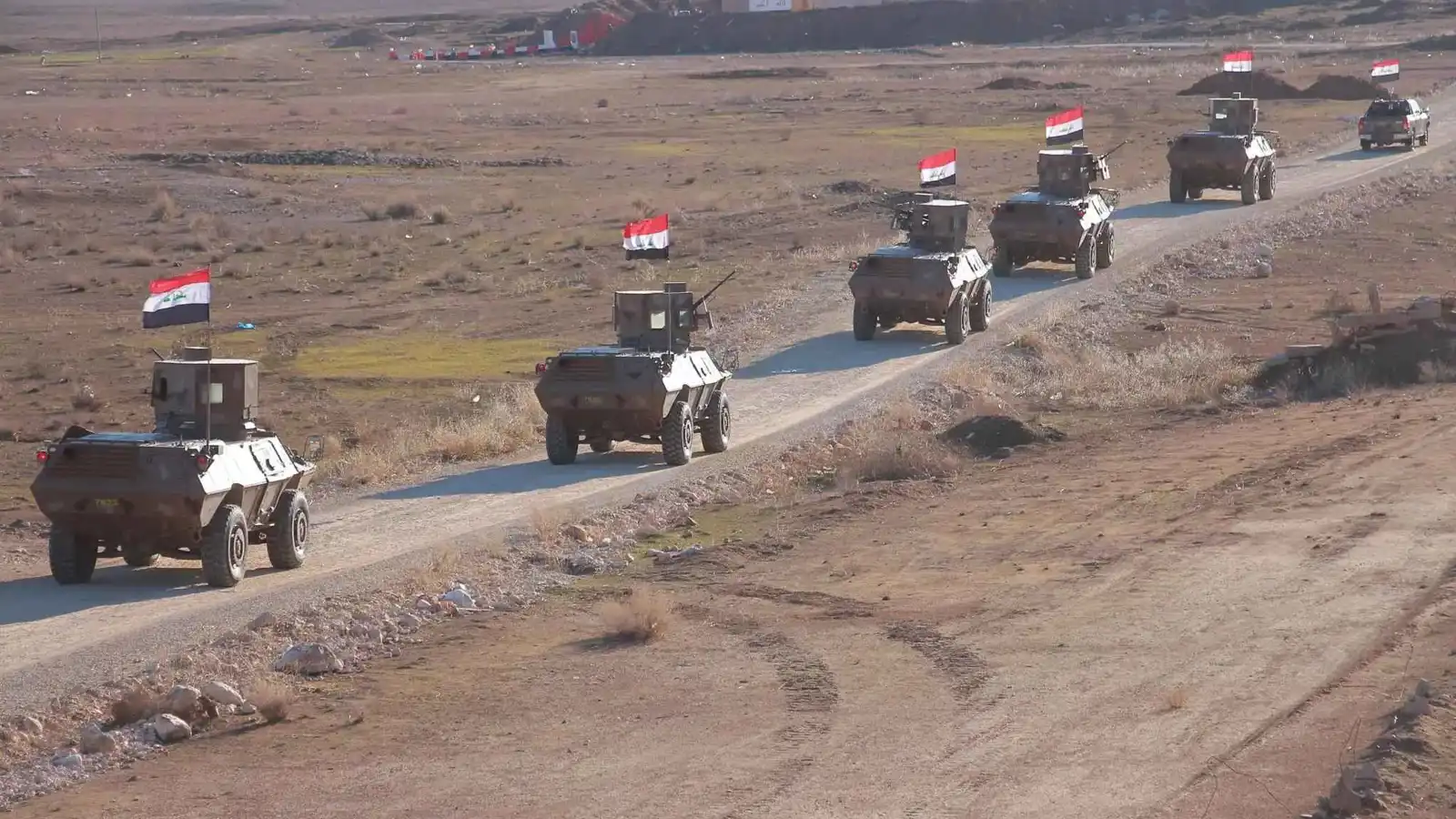 بالطائرات الحرارية الليزرية.. 7 موانع لتأمين الحدود العراقية السورية