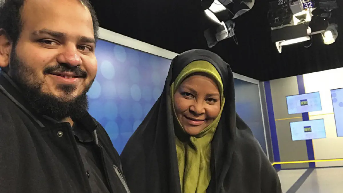 الصحفية مرضية هاشمي تصل طهران بعد الإفراج عنها