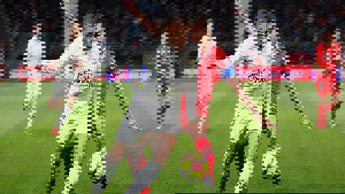 حوار.. كيليان مبابي يحدد أهدافه مع منتخب فرنسا وباريس سان جيرمان