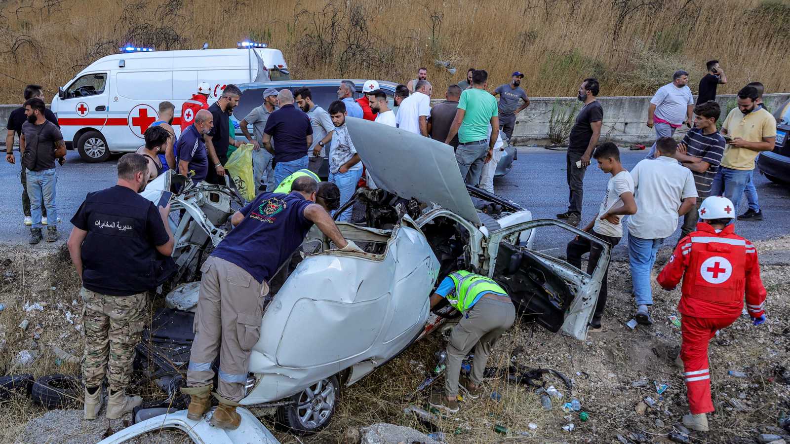 مقتل زوجين بغارة إسرائيلية استهدفت مركبتهما جنوب لبنان (فيديو)