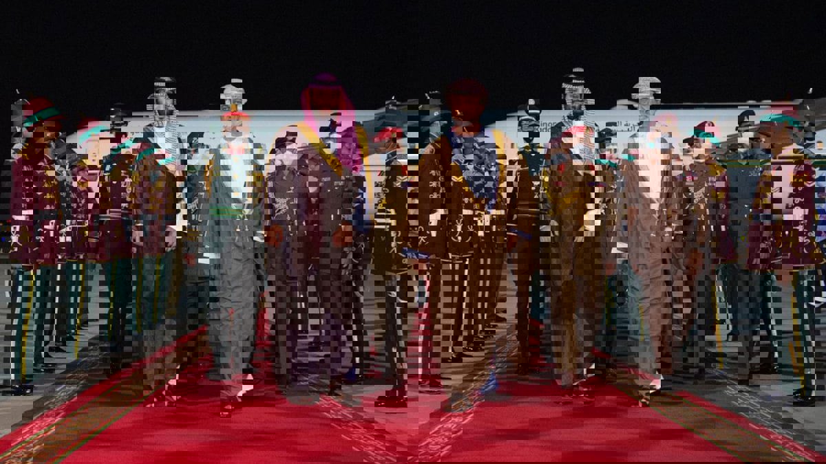 شركات سعودية وعُمانية توقع 13 مذكرة تفاهم بقيمة 30 مليار دولار