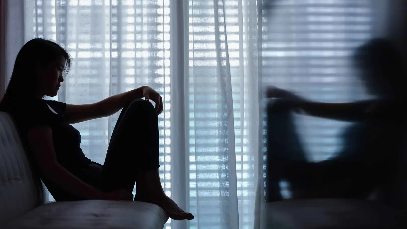 من الاكتئاب إلى الفصام.. عوامل وراثية توحد الاضطرابات النفسية