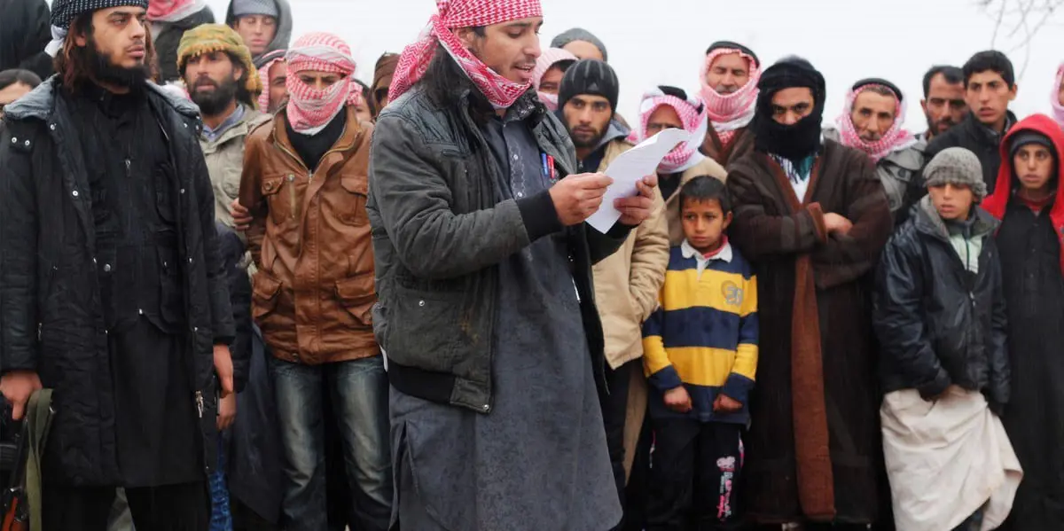 داعش يعدم 15 من عناصره في الرقة