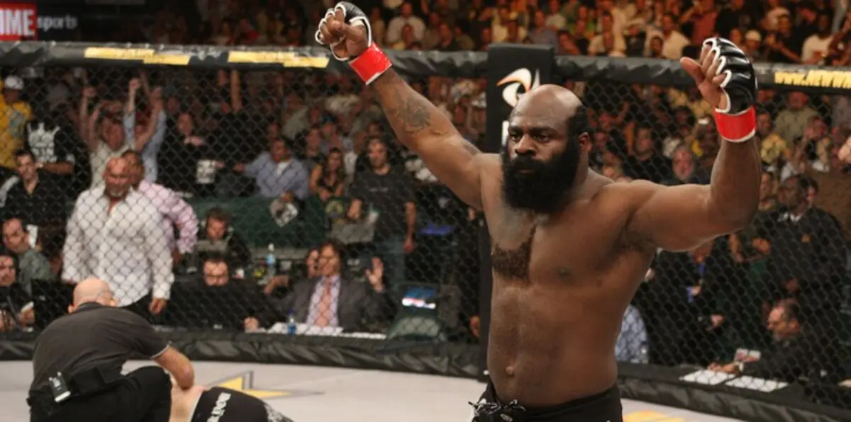 وفاة  الأسطورة "كيمبو سلايس" بصورة مفاجئة