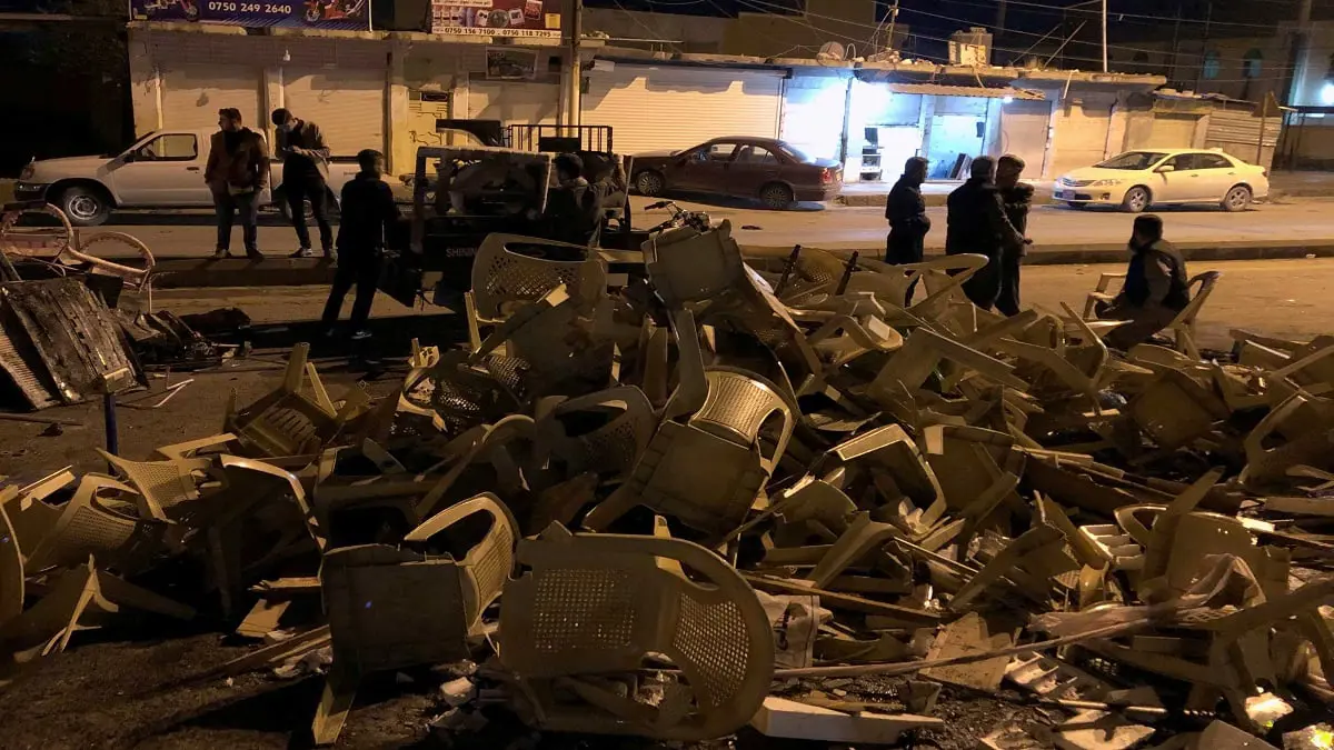 قتيلان بالرصاص في كردستان العراق والمتظاهرون يحرقون مقار حزبية