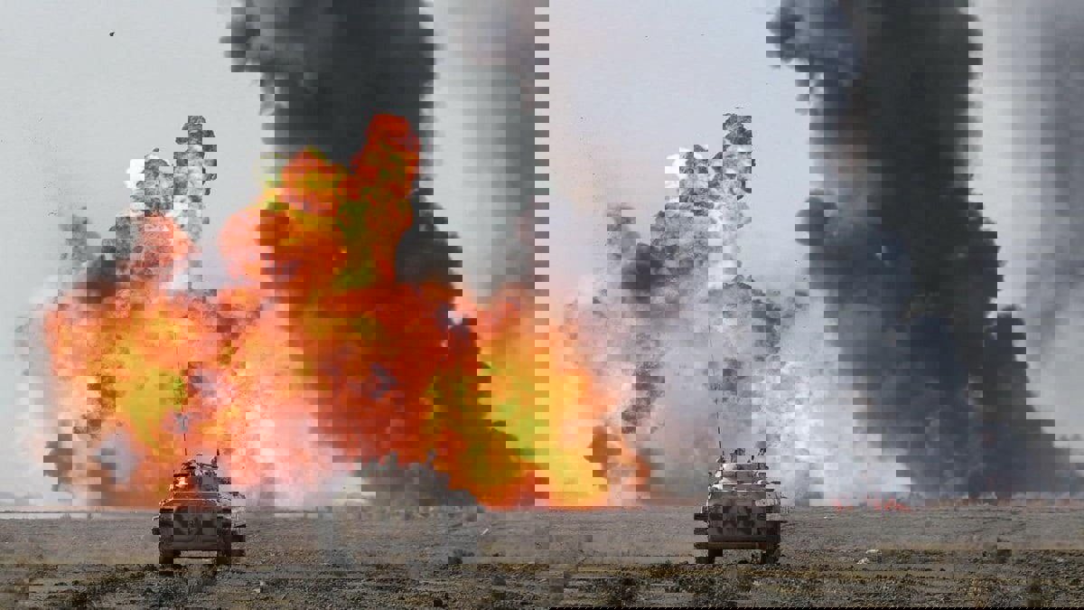 انطلاق مناورات القوة البرية للجيش الإيراني في جنوب شرق البلاد (صور)