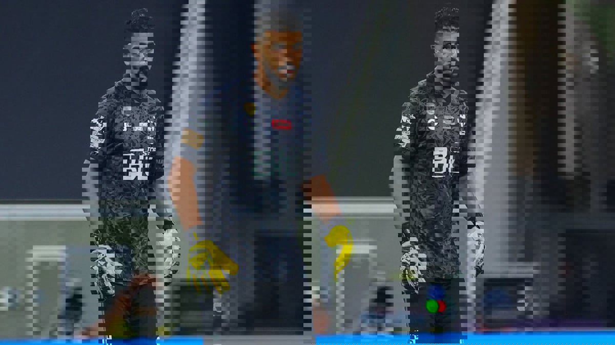 منار شاهين: عبدالله المعيوف اعتزل دوليا سابقا بسبب معاناته من مرض في الغدة الدرقية (فيديو)