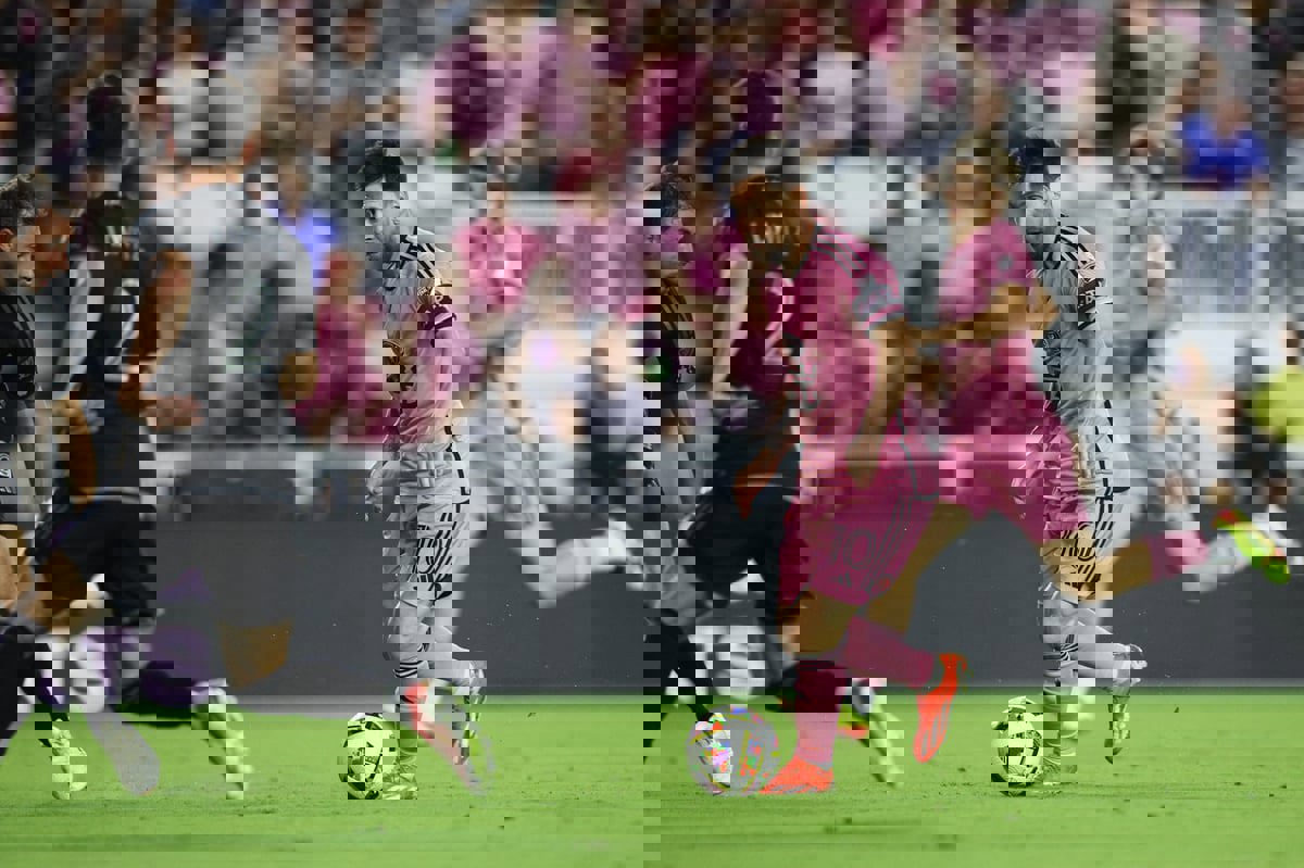  سيغضب رونالدو.. تعليق مثير من إنستغرام على صورة ميسي
