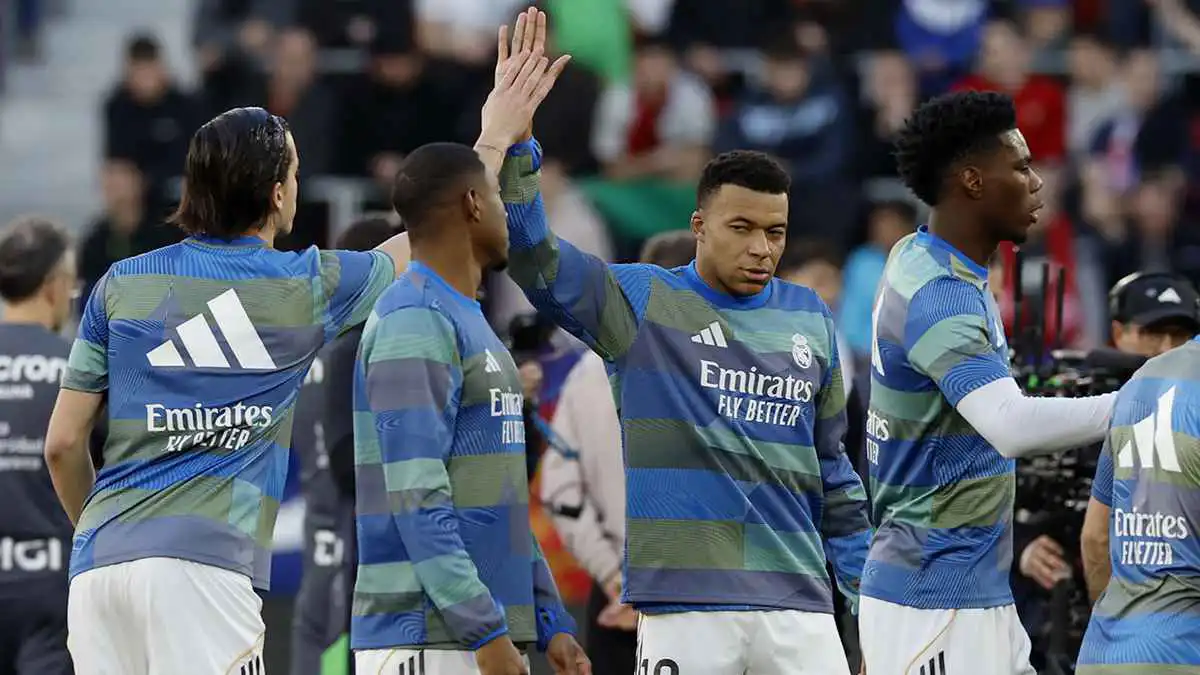 أسطورة منتخب فرنسا يهاجم تشكيلة ريال مدريد ويدافع عن مبابي