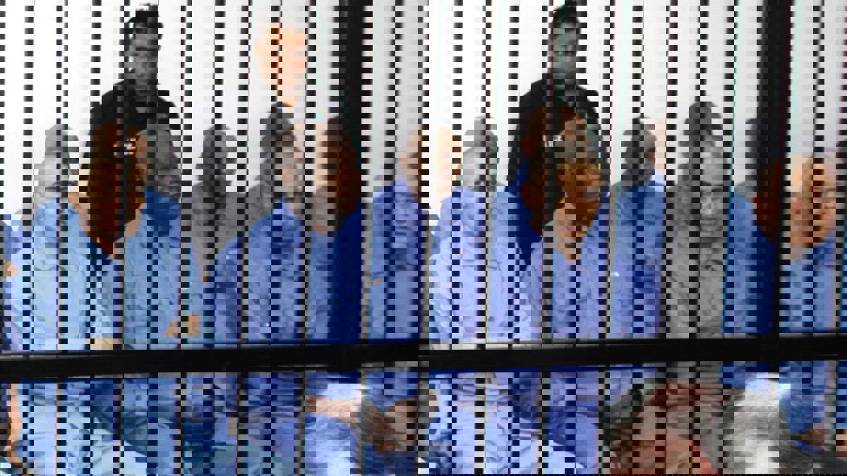 تدهور صحة أبو عجيلة في سجنه الأمريكي والدبيبة يقر بالتعاون لتسليمه