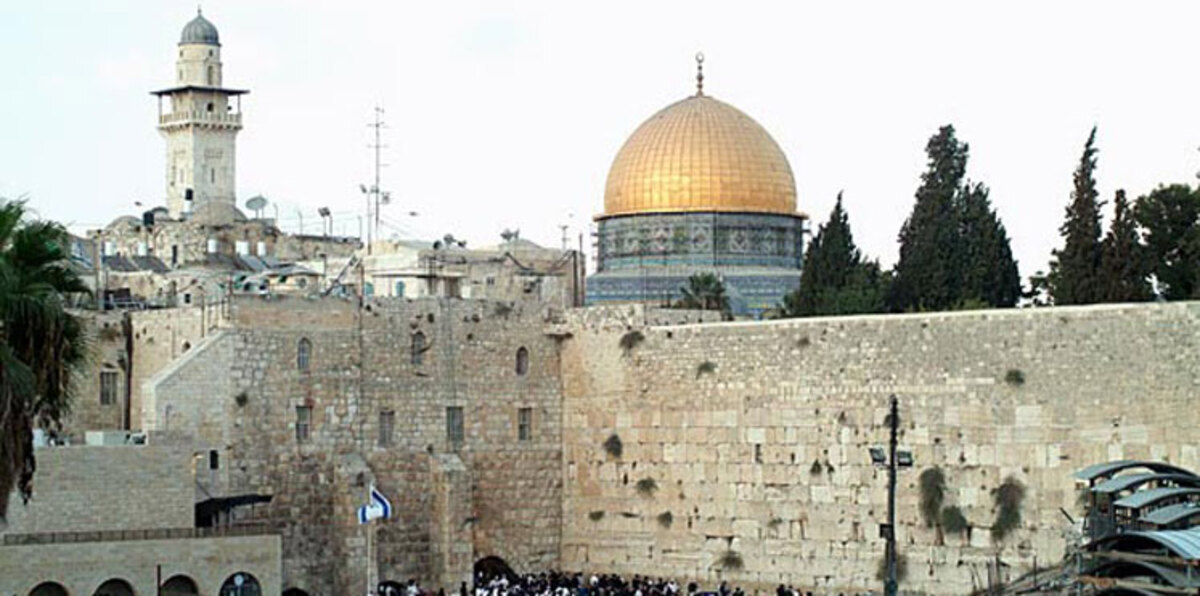 وفد فني أردني يصل "الأقصى" تمهيداً لتركيب الكاميرات