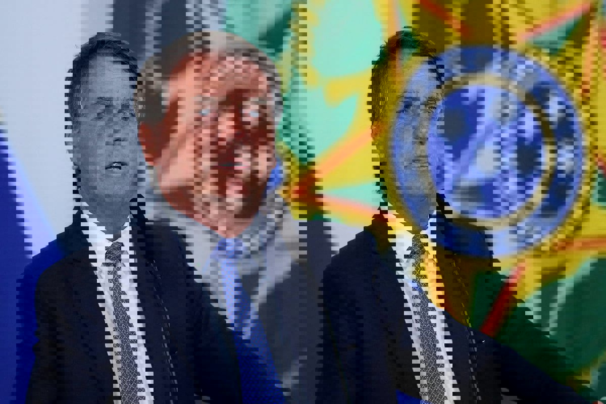 بعد اتهامه بسرقة الأثاث الرئاسي.. بولسونارو يقاضي لولا