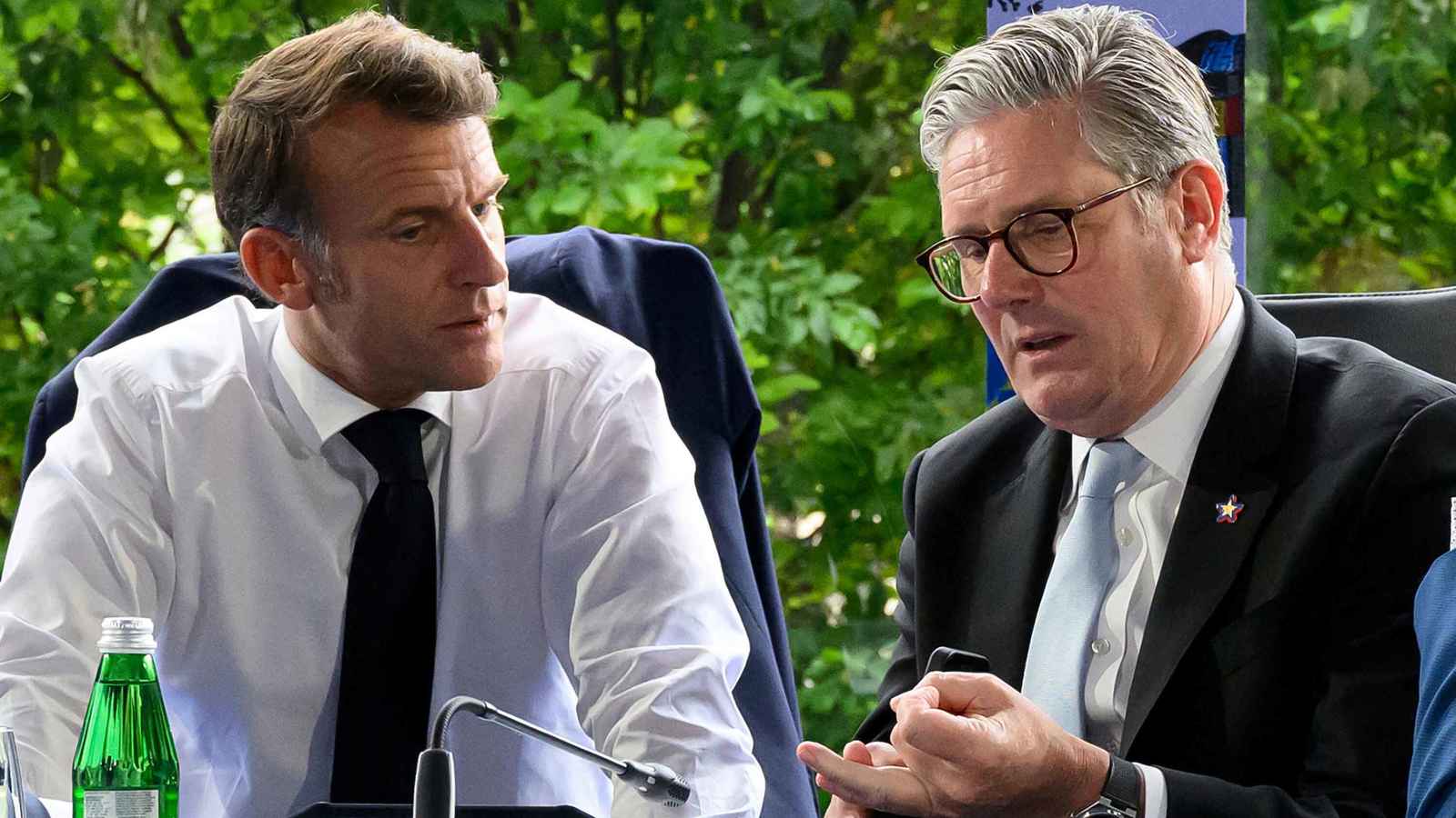 بسبب "الوسط المعتدل".. تحذير ستارمر من الوقوع في "الأزمة الماكرونية"