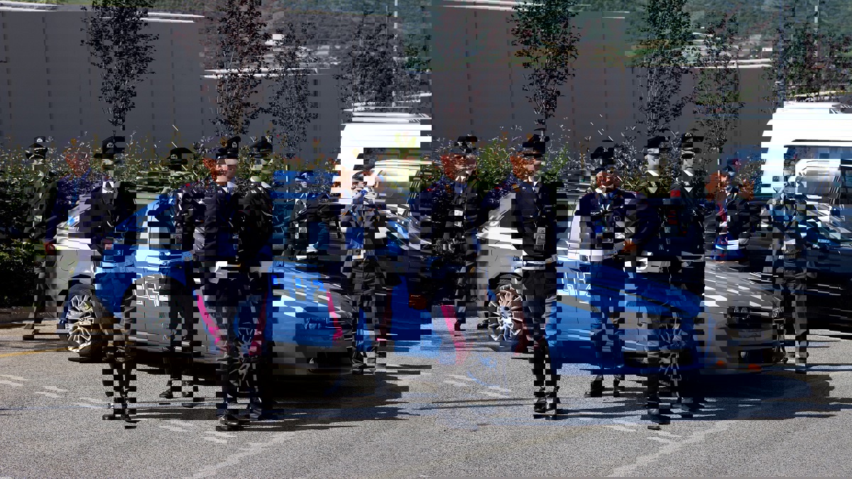 توقيف 10 أشخاص بإيطاليا بينهم إمام في عملية لمكافحة الإرهاب