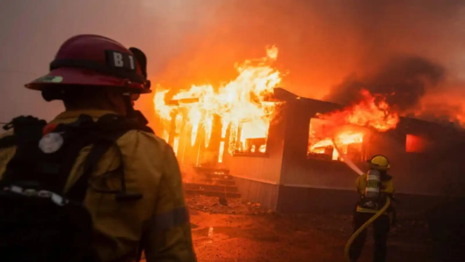 هجوم بطائرات مسيرة يشعل حريقًا في مصفاة نفط بمدينة أوفا الروسية