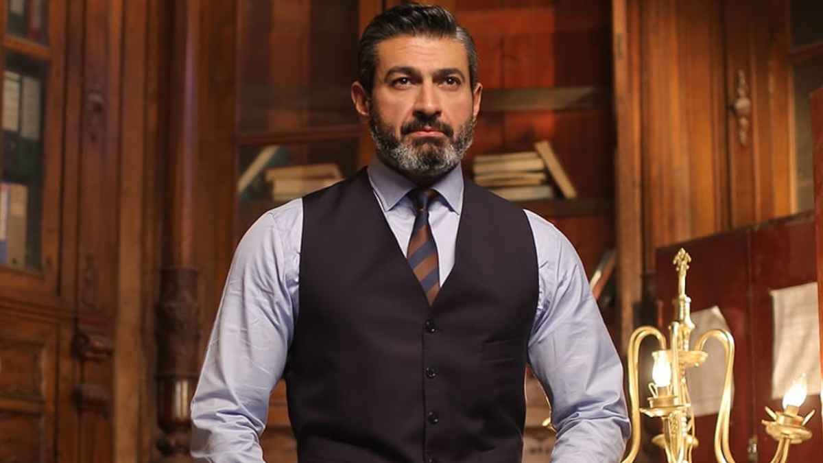 "انقلاب" في علاقة ياسر جلال بمواقع التواصل الاجتماعي ( فيديو)