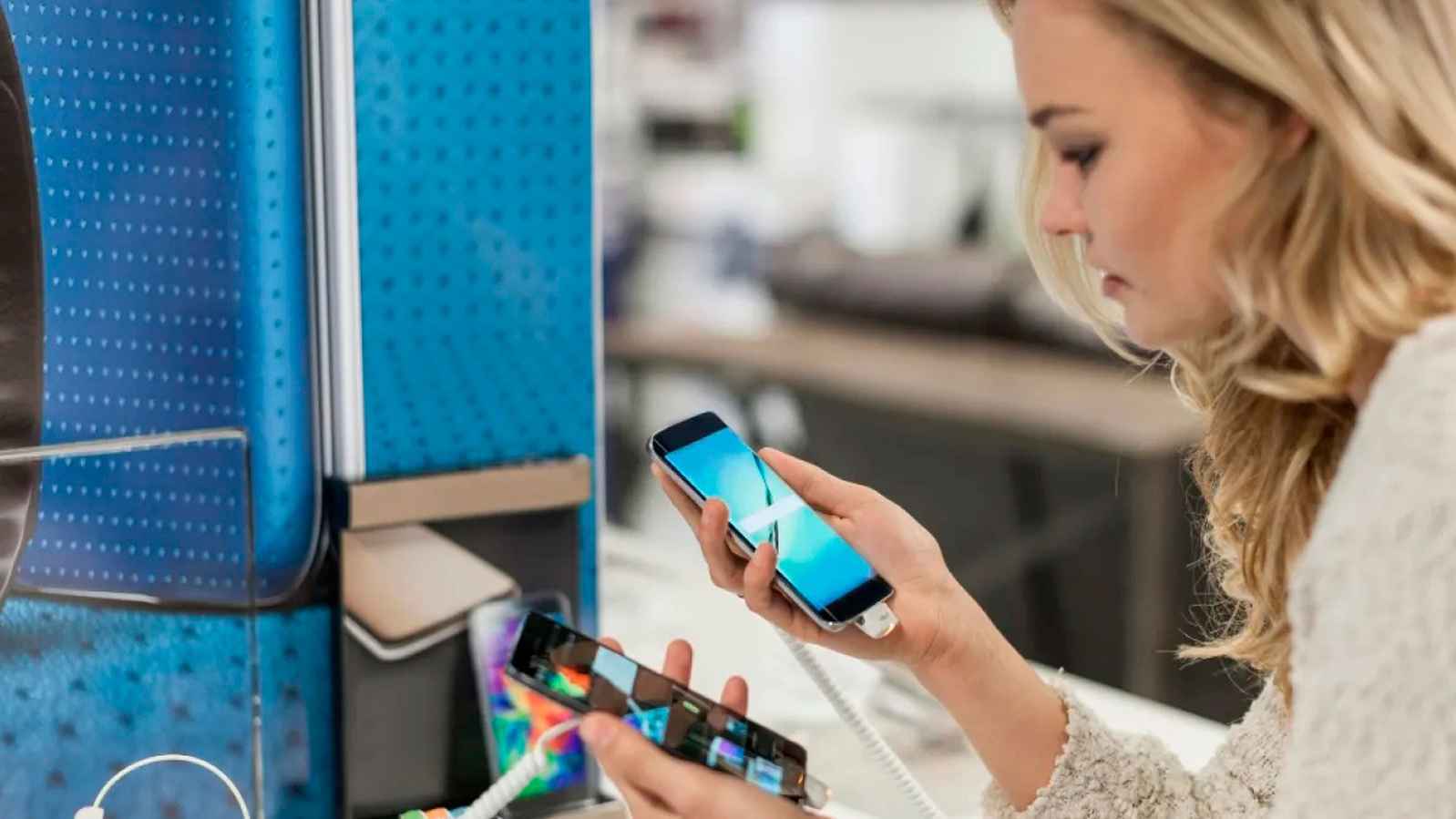 أمور يجب تحديدها قبل شراء هاتف "آيفون" أو "أندرويد".. ما هي؟