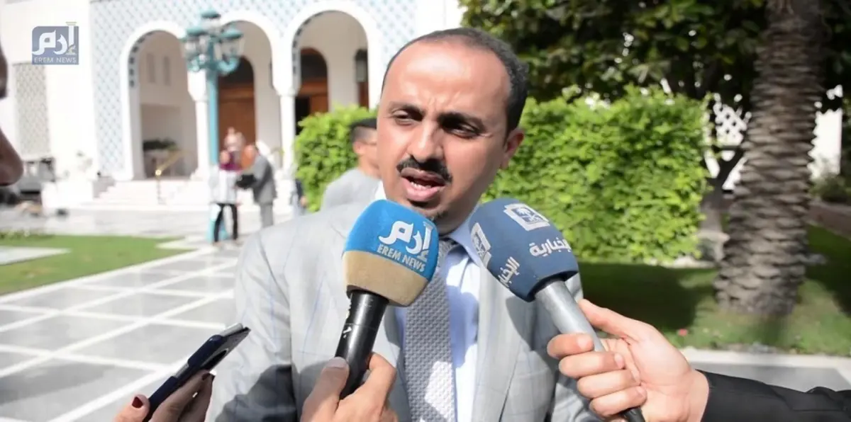 ميليشيا الحوثي تقتحم منزل وزير الإعلام اليمني وتعيث به فسادًا