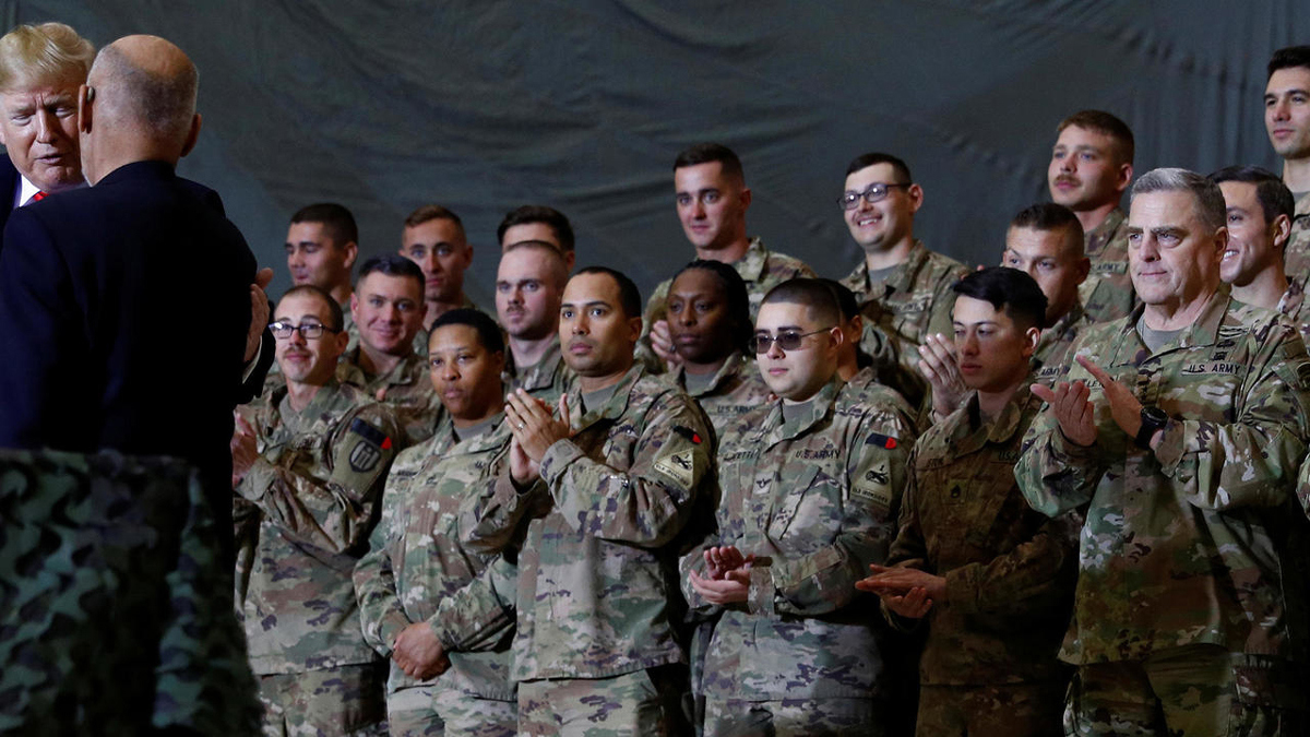 رويترز: ترامب قد يكتفي بانسحاب جزئي من أفغانستان قبل الرحيل