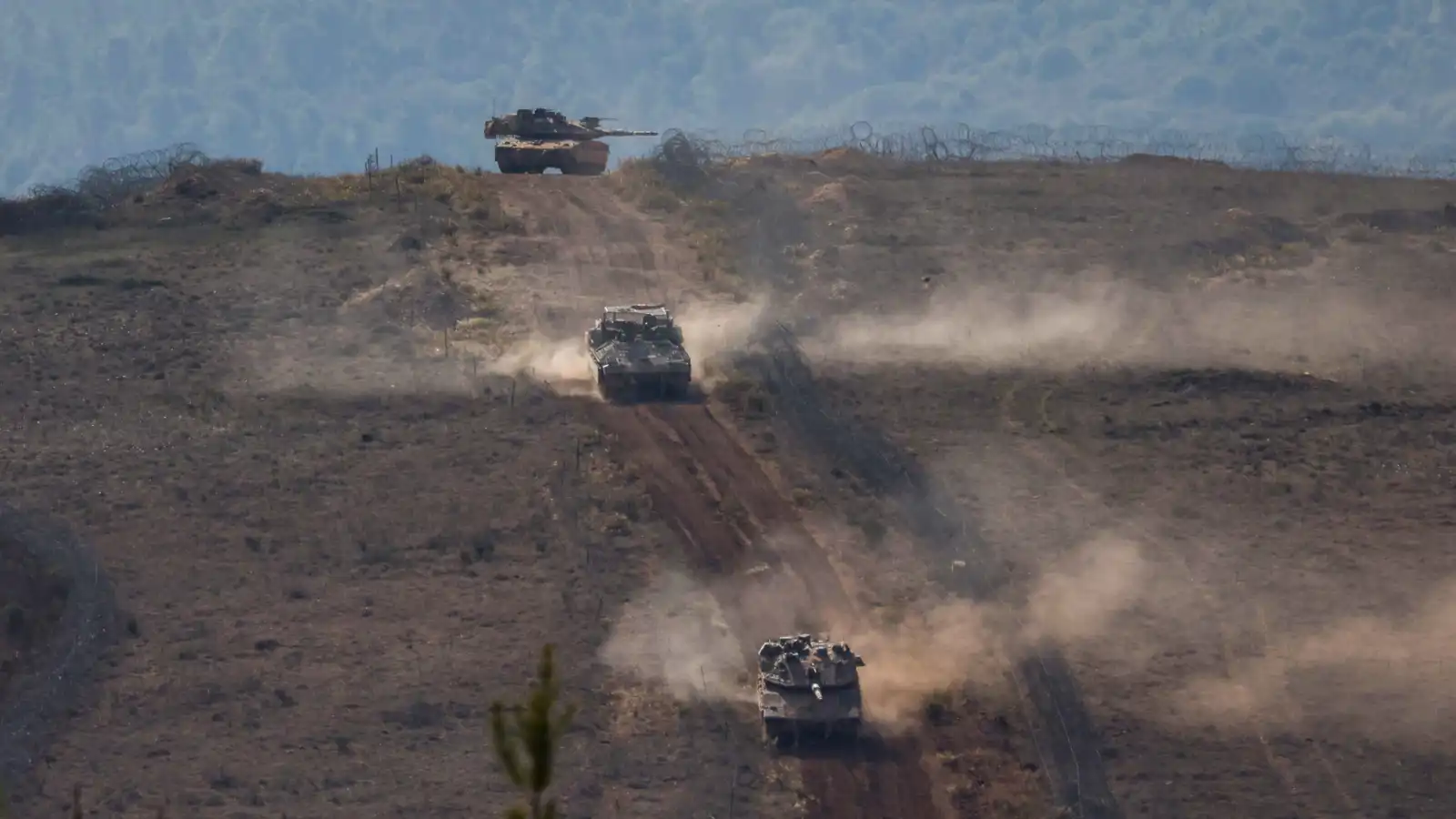 بعد عام على هدنة هشة.. شبح الاجتياح الإسرائيلي يخيم على جنوب لبنان