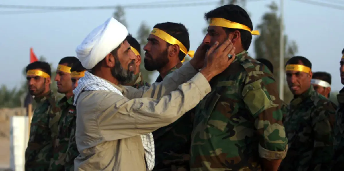 قائد في الحشد الشيعي يُهدد بقتل السجناء السعوديين بالعراق (فيديو)