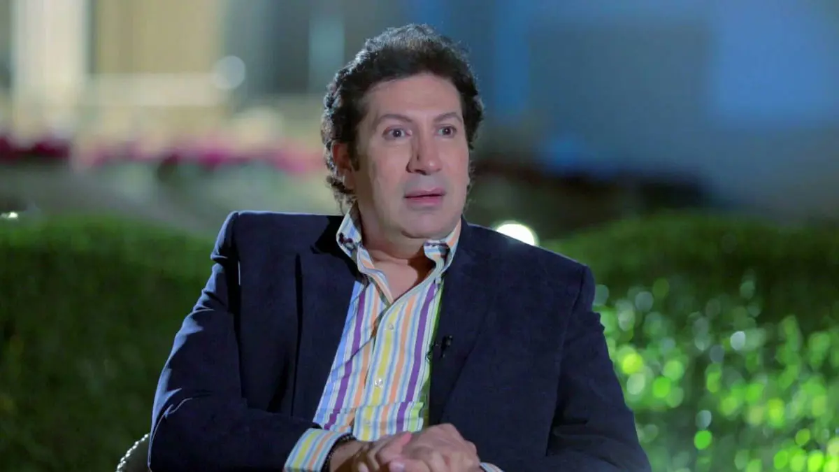 هاني رمزي يعود لخشبة المسرح بعد غياب 16 عامًا