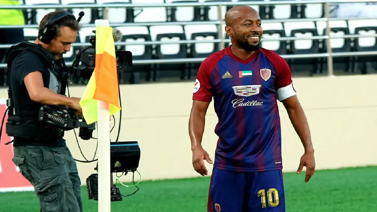 رسميًا.. الوحدة الإماراتي يجدد عقد قائده إسماعيل مطر (صورة)