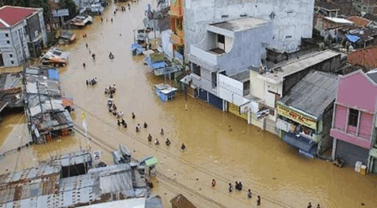 مقتل 35 شخصا جراء الفيضانات في موزمبيق