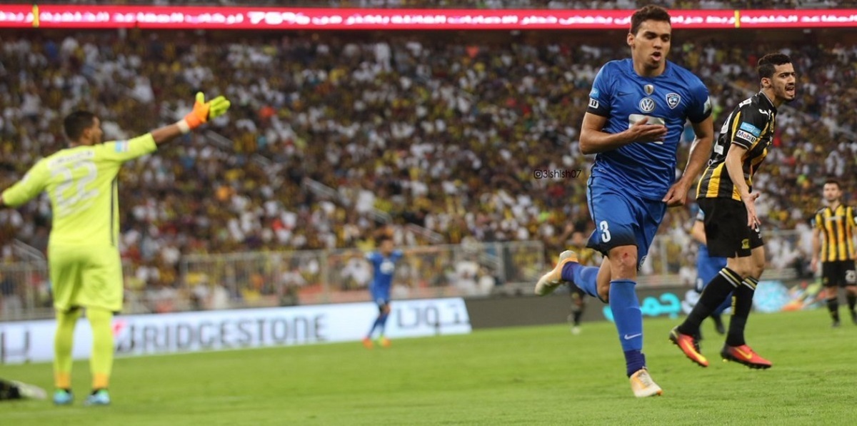 كارلوس إدواردو جاهز لمباراة الهلال والأهلي.. فهل يشارك؟