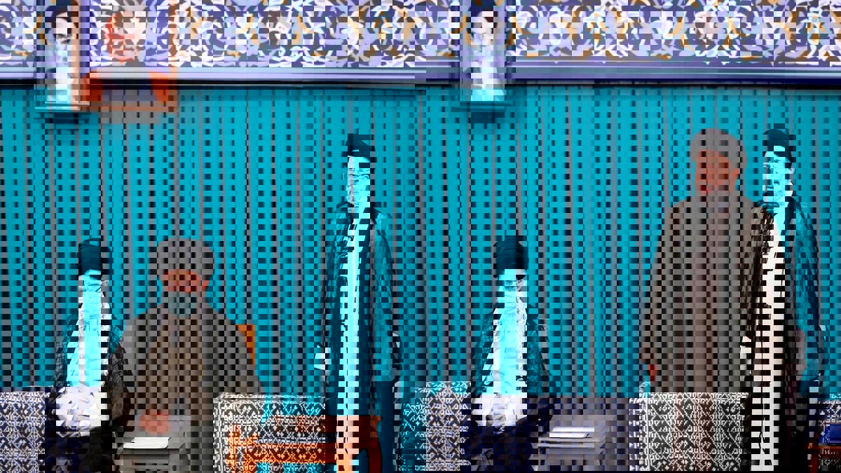 "واشنطن بوست": رئيسي يواجه انهيارا اقتصاديا وأزمة ثقة عامة بالنظام الإيراني