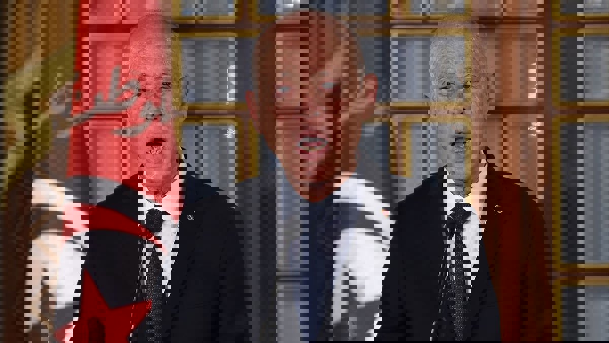 الرئيس التونسي يعلن عن "هيئة استشارية" لتأسيس "جمهورية جديدة"